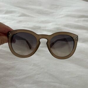 Ann Taylor LOFT Chic Brown Mocha large frame Sunglasses